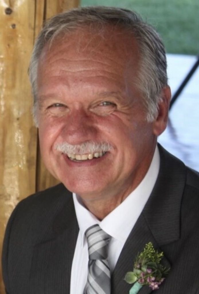 Roger E. Vasas Profile Photo