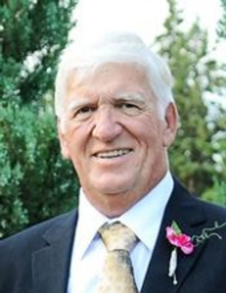 Gordon "Oscar" Sanders