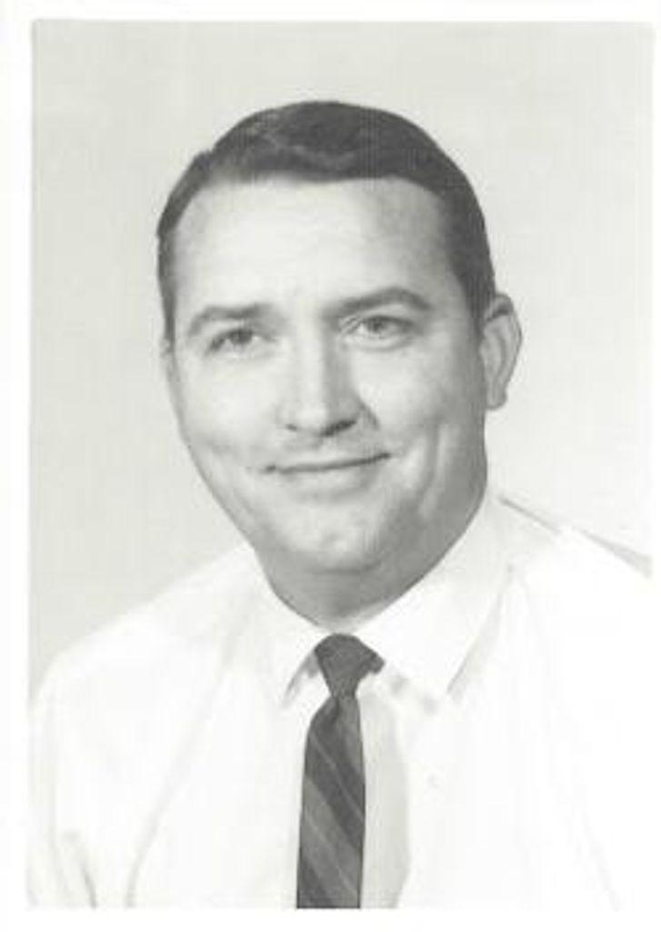 Richard R Holloman
