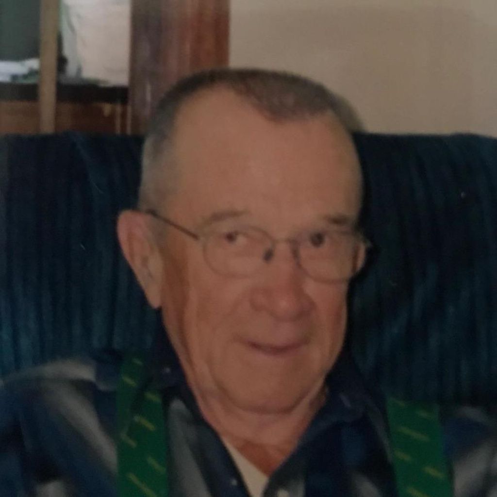 Thomas Hess Profile Photo