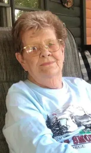 Helen Marie Houchens Profile Photo