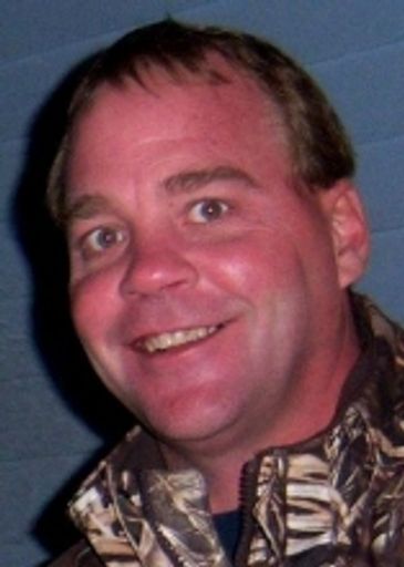 Thomas Scott Hepper photo gallery thumbnail 2 of 2