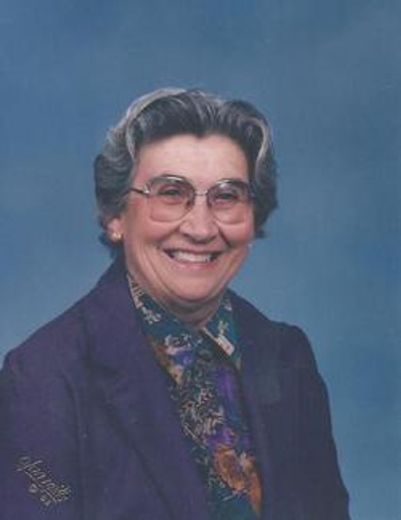 Deloris L Zuege