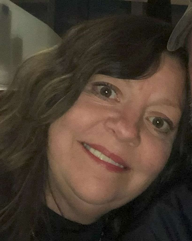 Jennifer Mills Profile Photo