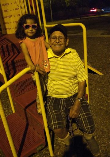 Salomon Cisneros photo gallery thumbnail 69 of 87