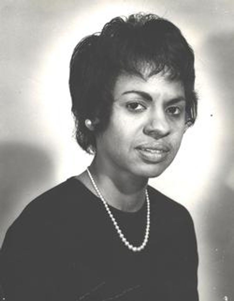 Mrs. Margie Gloria Scott Hight