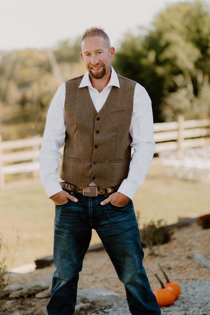 Brent Michael Graves Profile Photo