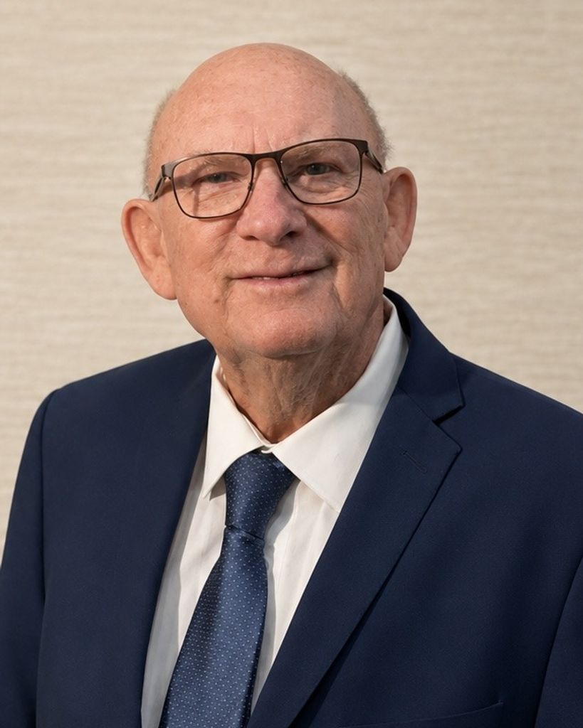 Czeslaw (Chester) Kobrzynski Profile Photo