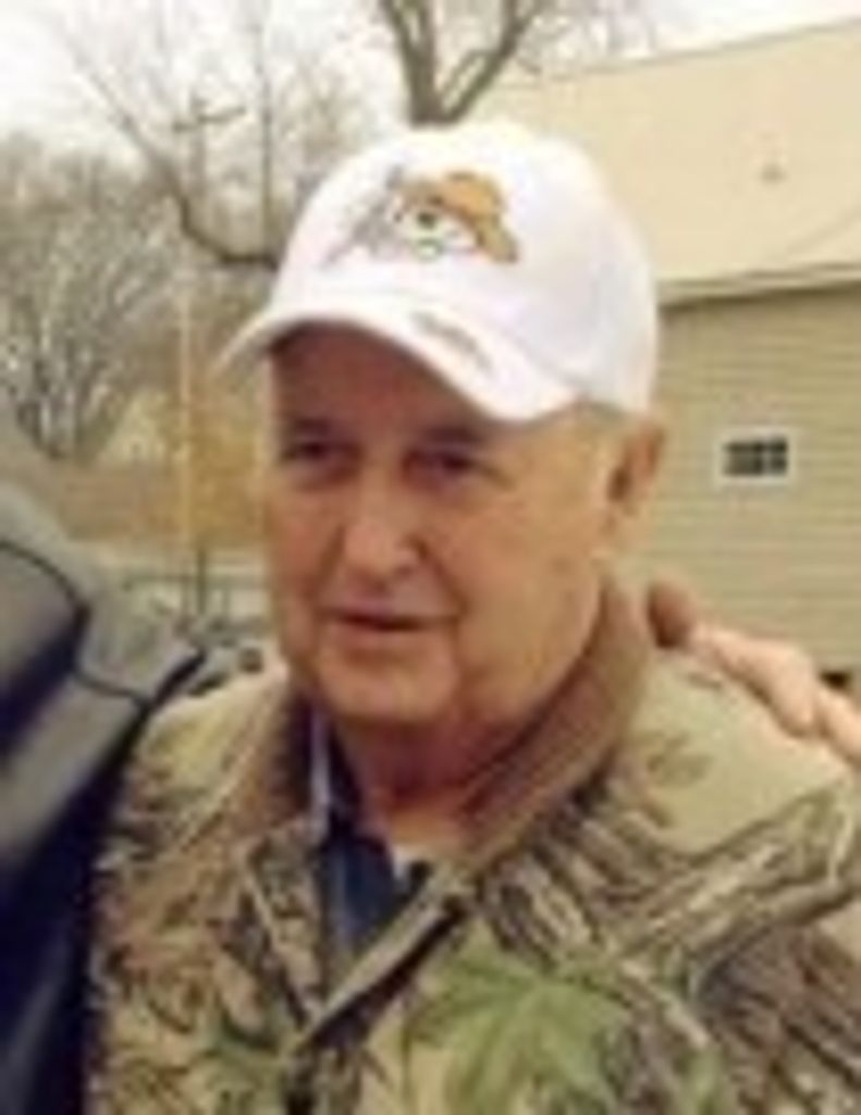 Robert 'Bob' E Thrasher