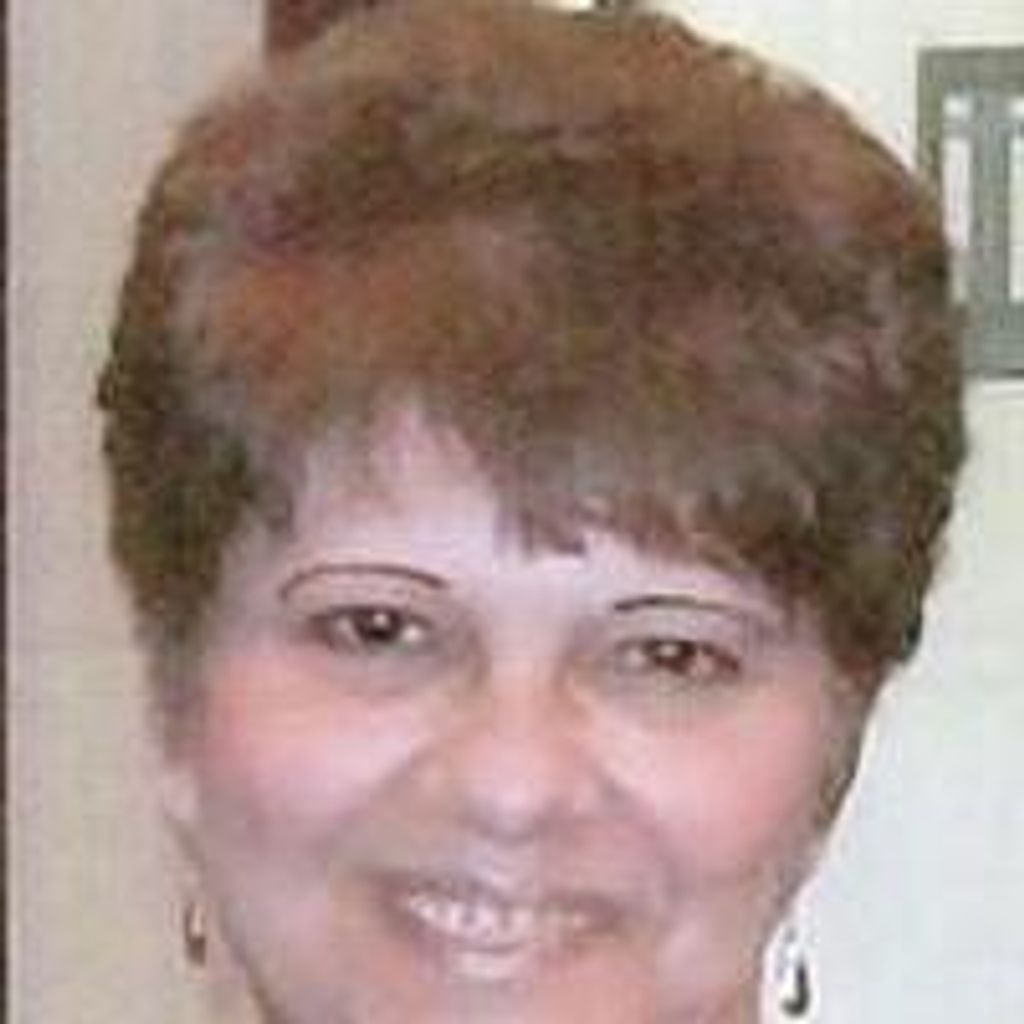 Linda D (Daniel) Krawiecki