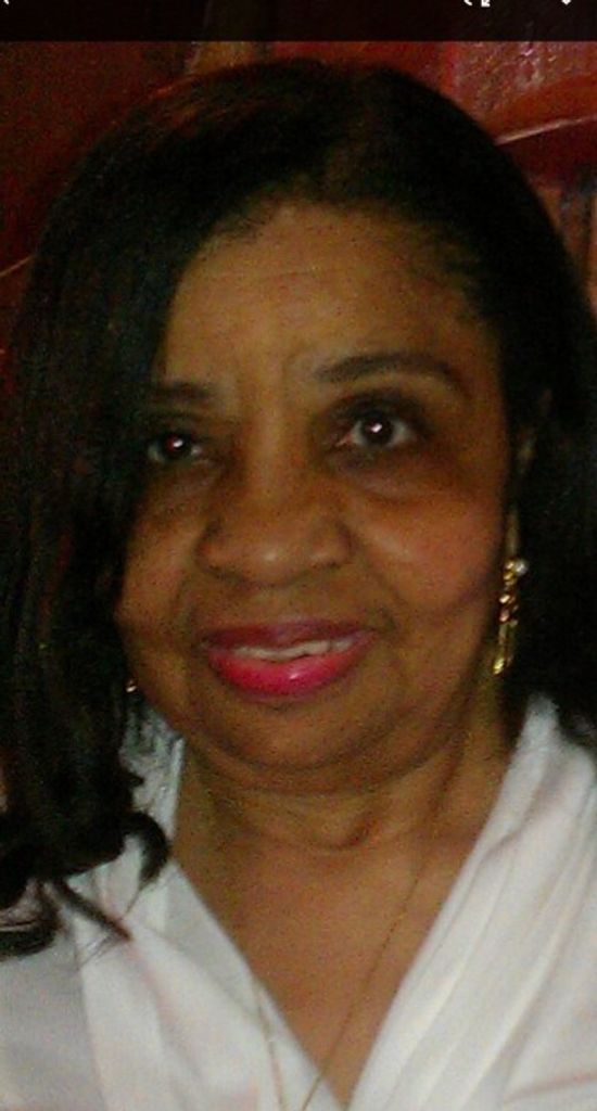 Gloria Woods Profile Photo