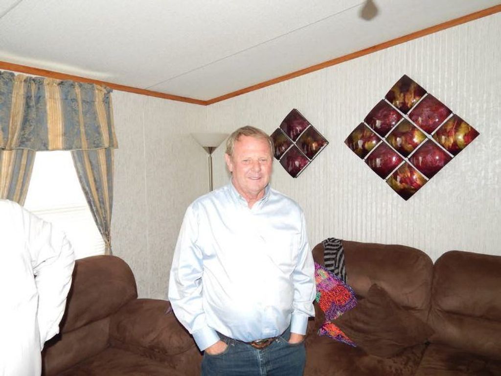 Larry Neil Robinson Profile Photo