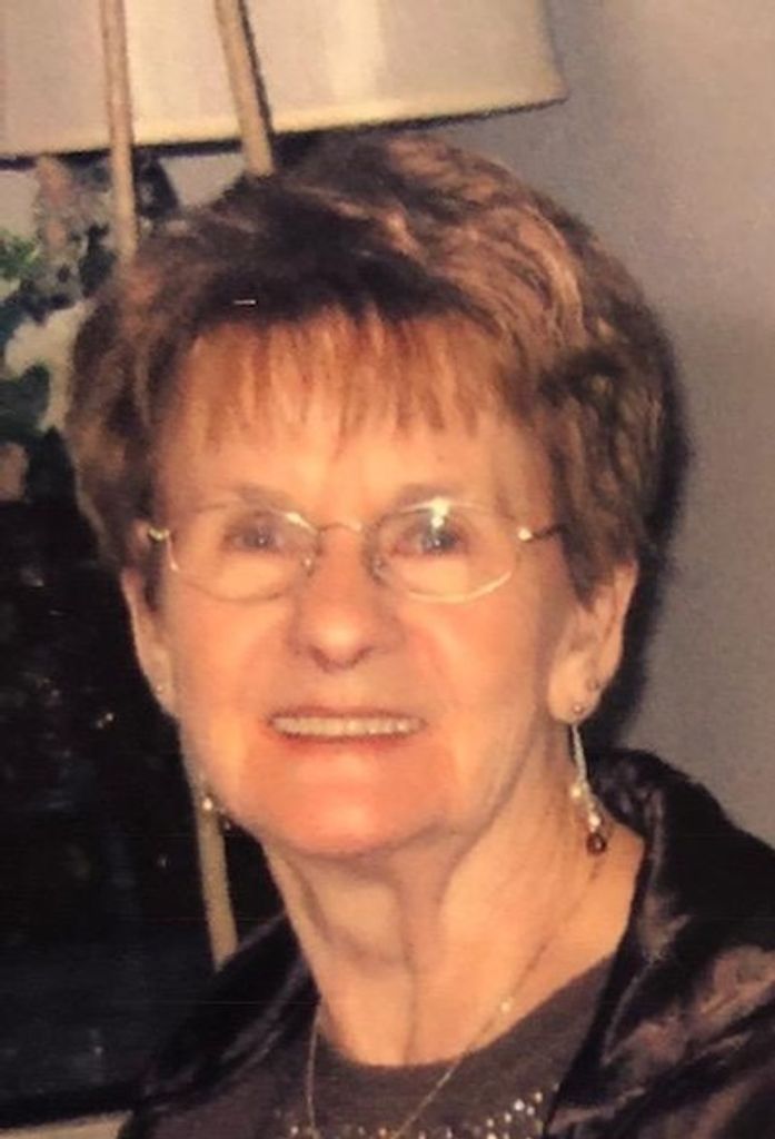 Fleurette "Flo" Kajdasz