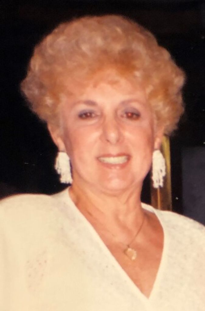 Connie Nied Profile Photo