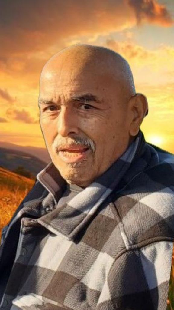 Robert Gonzalez Profile Photo
