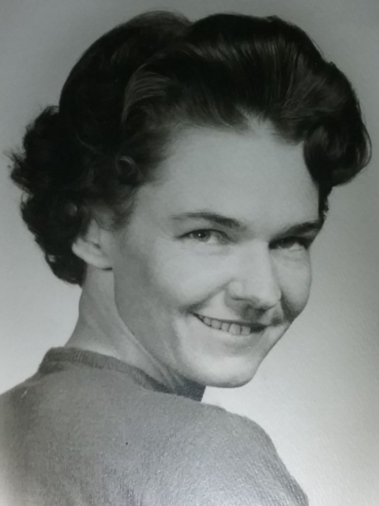 Garnet E. (Dalrymple)  Simons