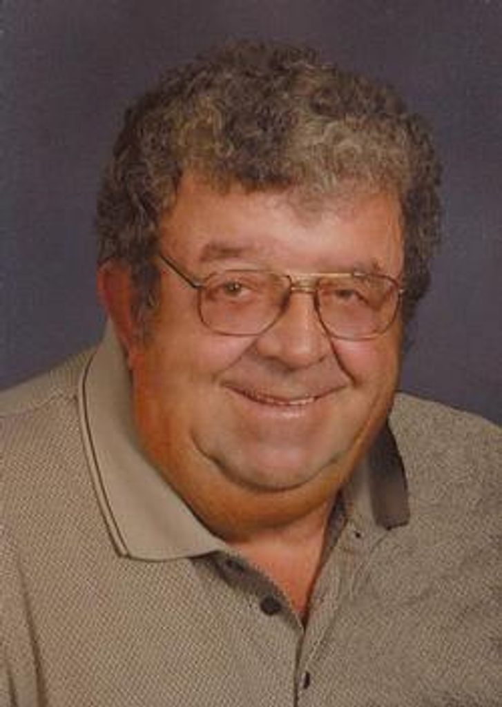 Everett "Mickie" Hanson