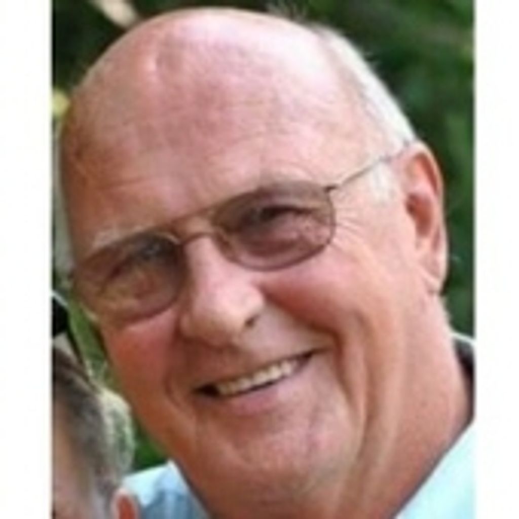 Robert Holt Profile Photo