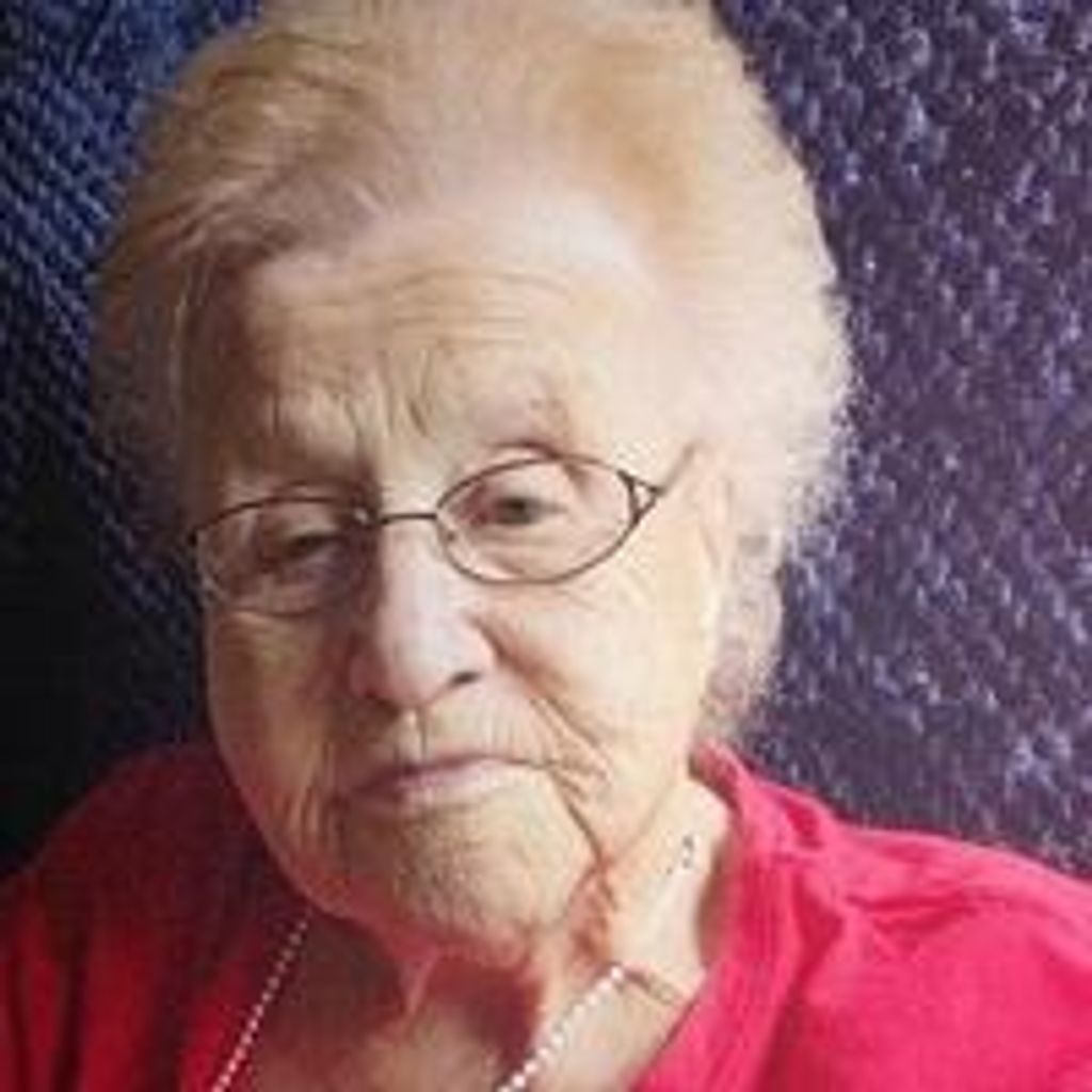 Viola Maxine Dezwart Profile Photo