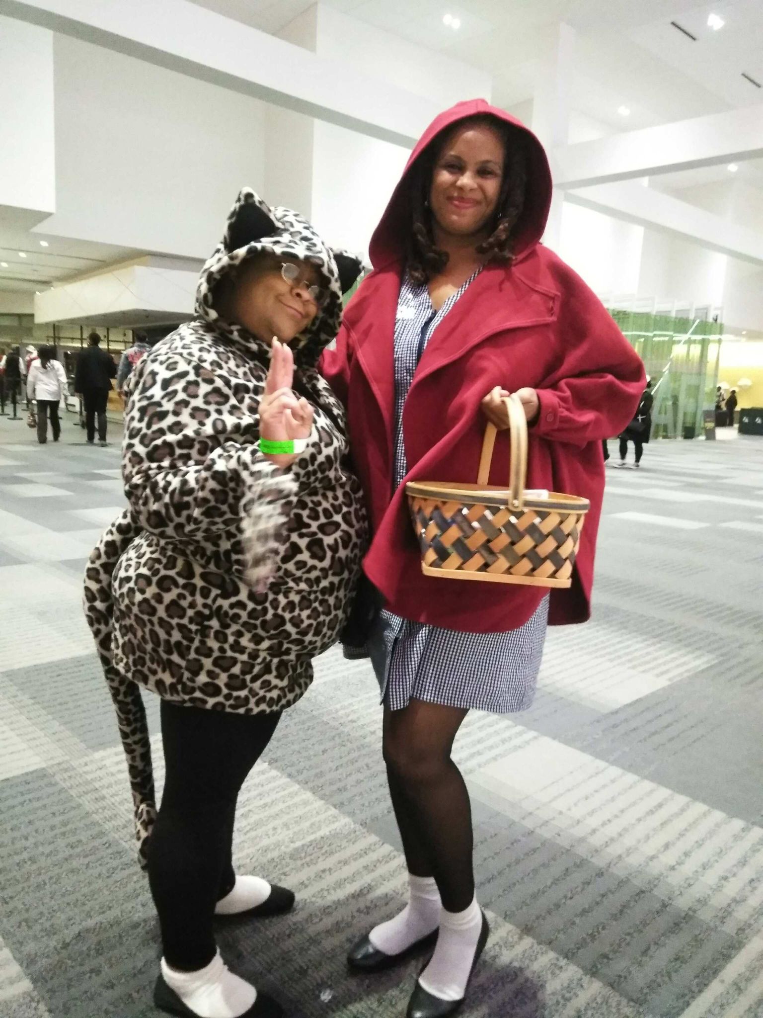 Leeza R Crosby-Edwards photo gallery image 2 of 8