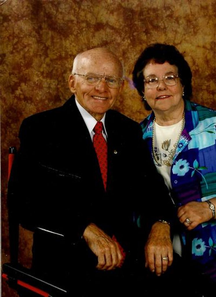 Lloyd Conley Holbrook Profile Photo