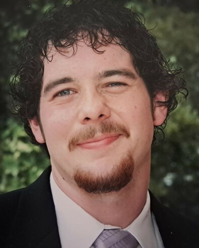 Nicholas Bates Profile Photo