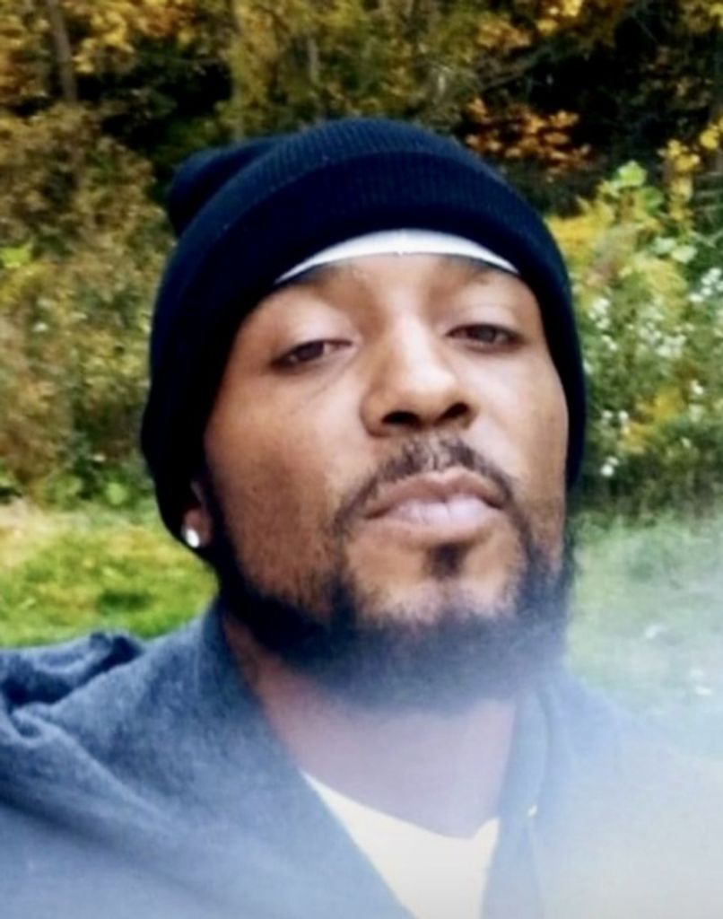 Daemien Miles Miller Profile Photo