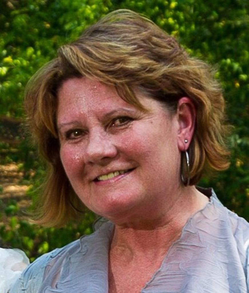 Diane Hintzmann Profile Photo
