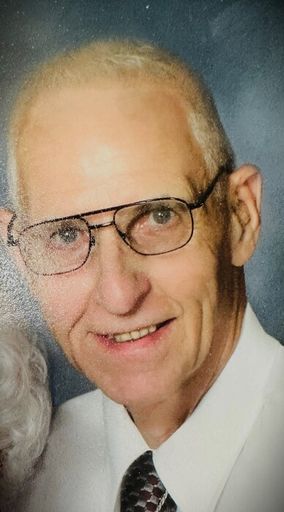 Franklin D Farrell Profile Photo