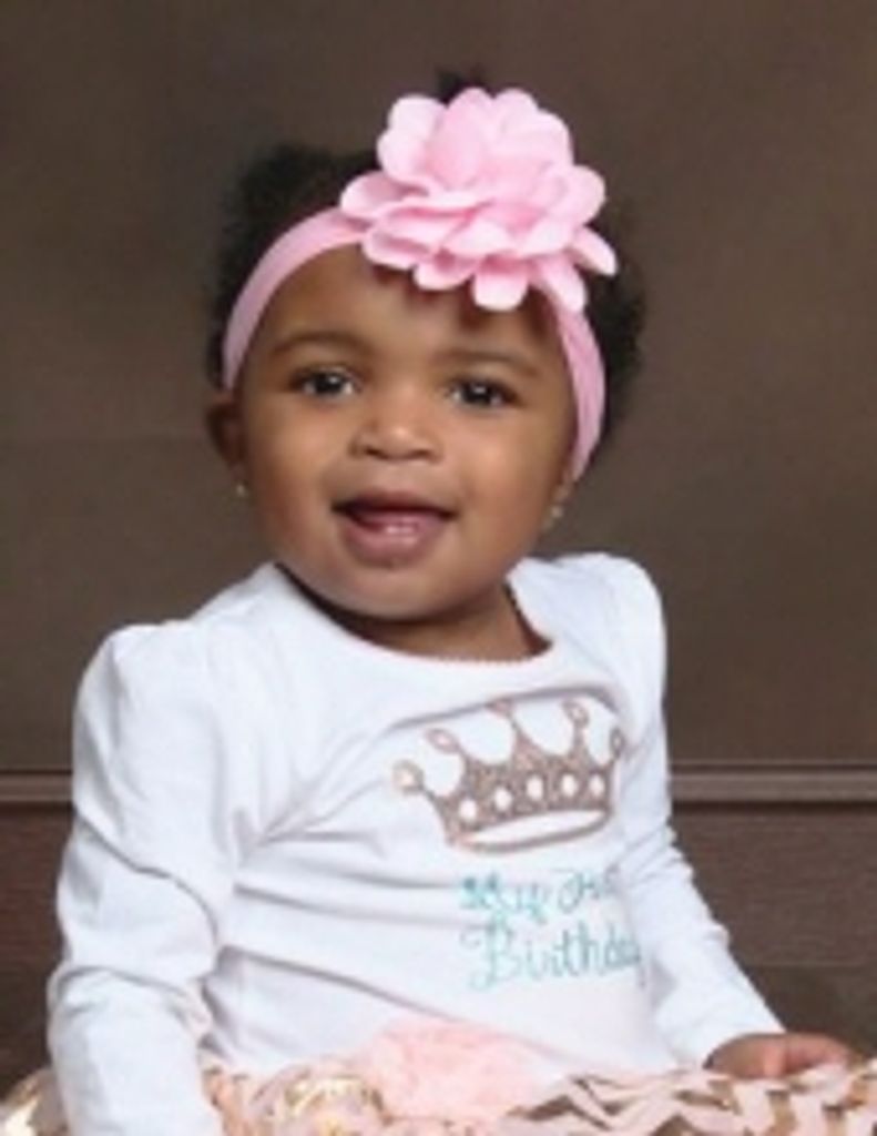 Surrenity La'Riah Mead
