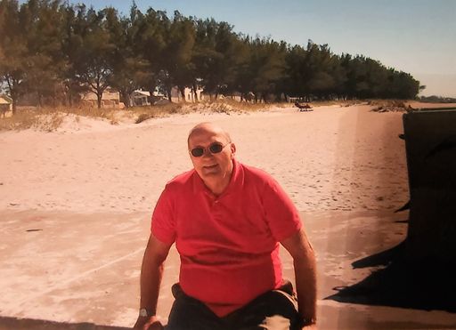 Bernard Lee Moore photo gallery thumbnail 62 of 293