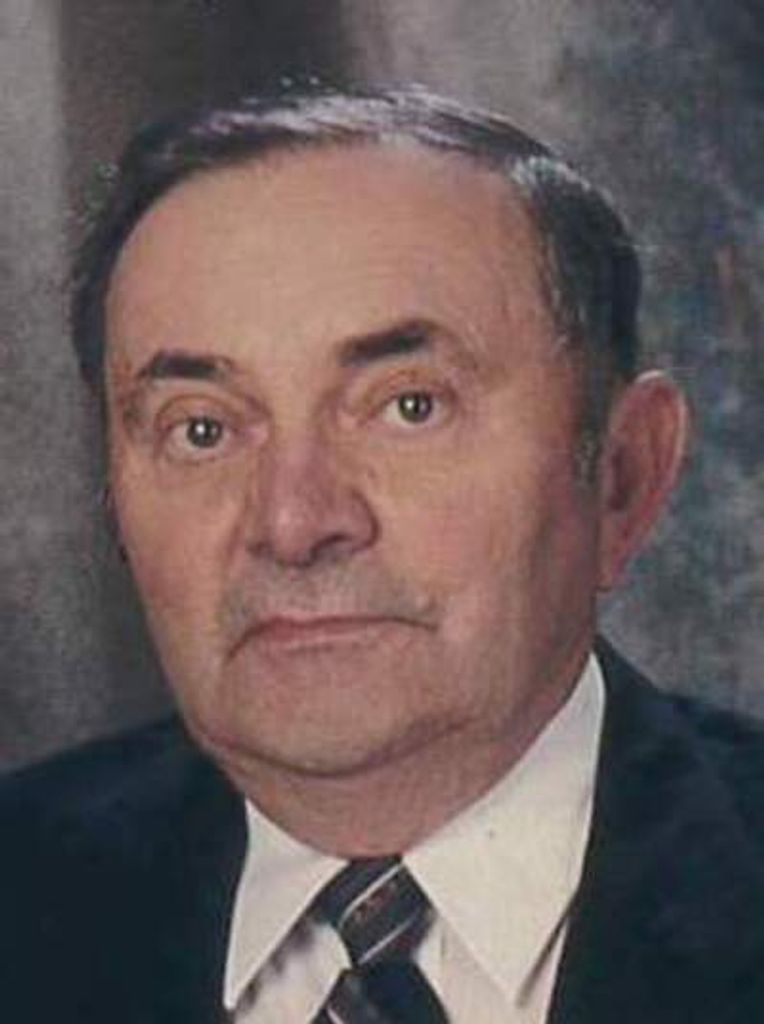 Benjamin Thomas Slama Profile Photo