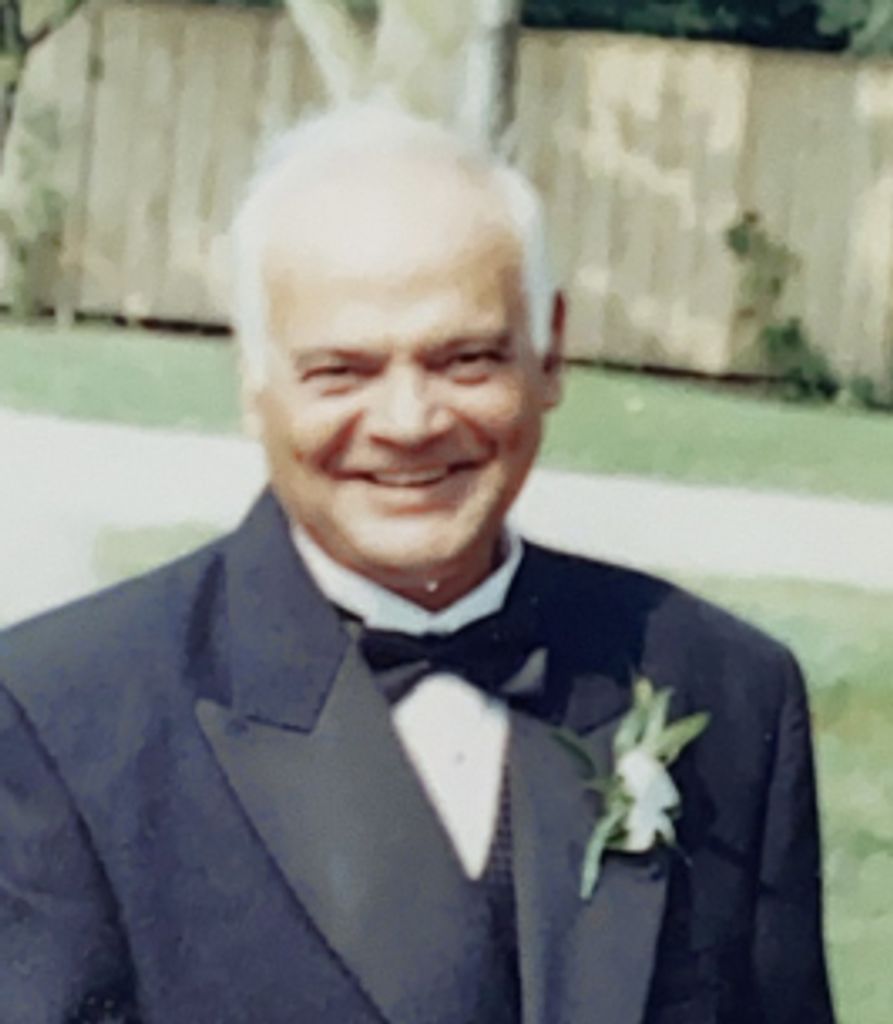 Lochiel Cameron Profile Photo
