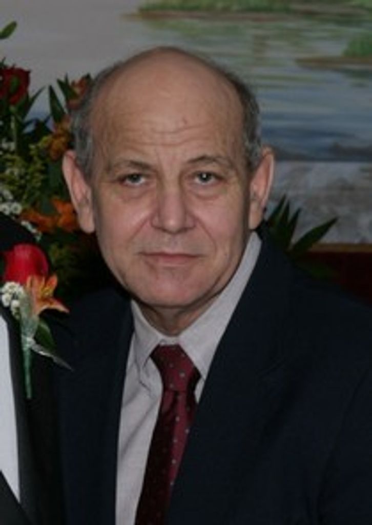 Thomas E. Smart