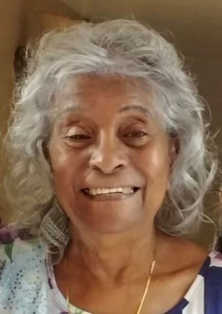 Flora Dell Sims Profile Photo