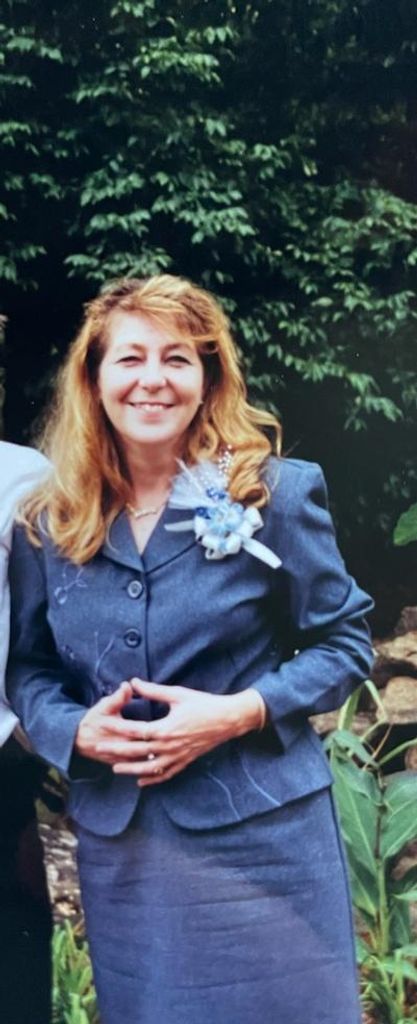 Carolyn Mcbay Profile Photo