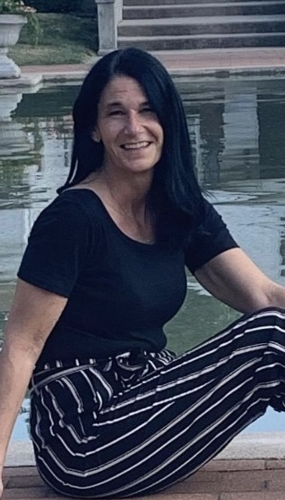 Christy R. Ellis Profile Photo