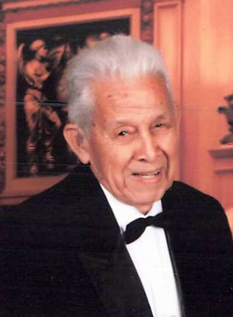 Julian Macias Cruz Profile Photo