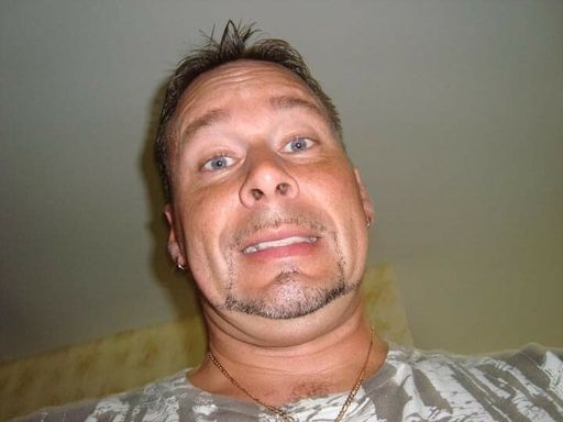 Kevin Moninski photo gallery thumbnail 7 of 51