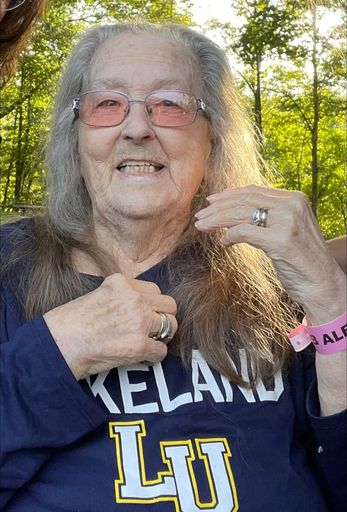 Charlotte Tetzlaff's obituary image