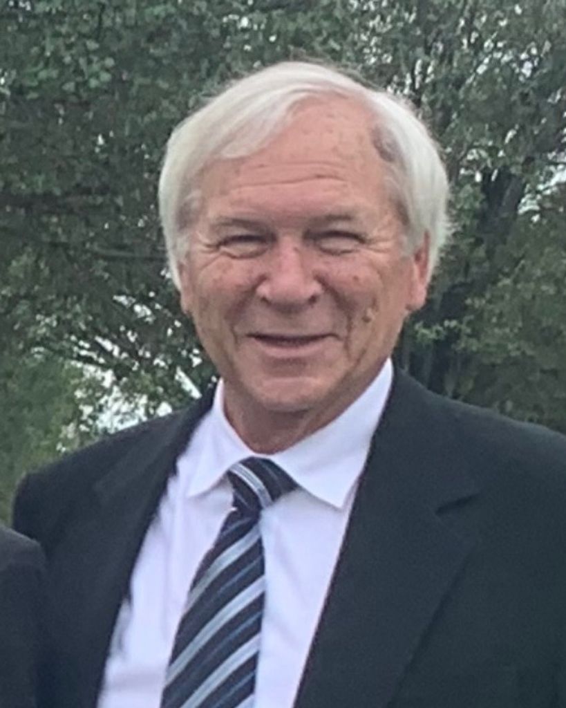 Dennis Leon Lovett Profile Photo