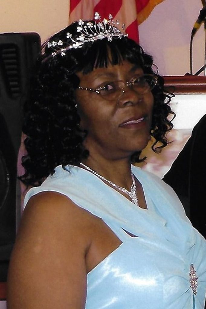 Willie Pearl Saunders Profile Photo