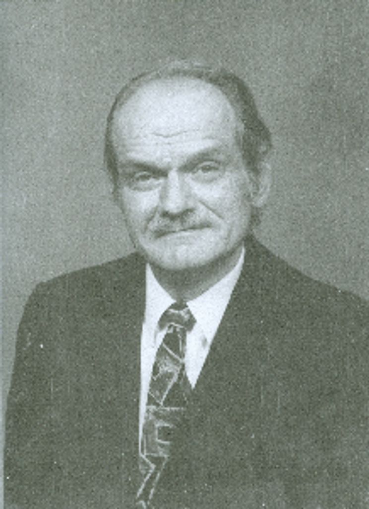 Frank T Fickes