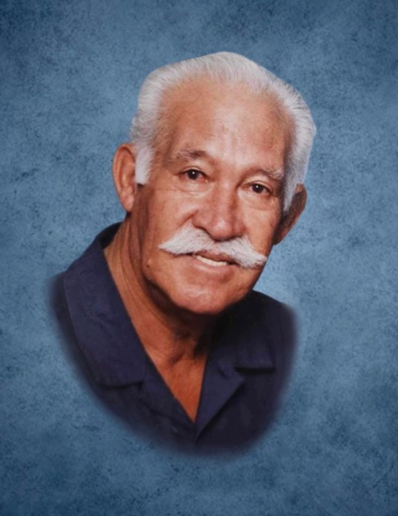 Fernando Holguin Apodaca Profile Photo