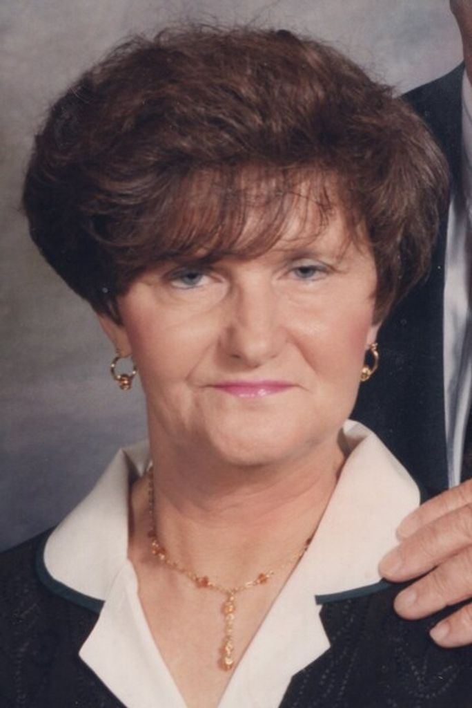 Leona Czerwonka Profile Photo