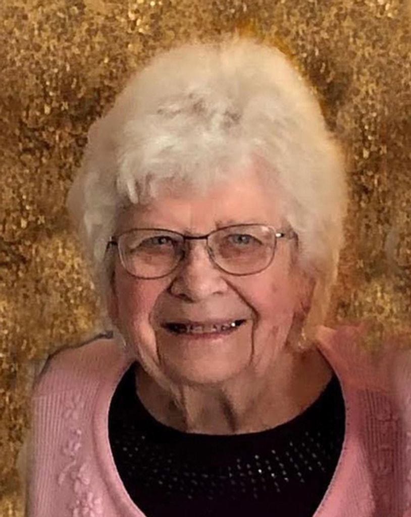 Carol Lois Hinrichsen Profile Photo