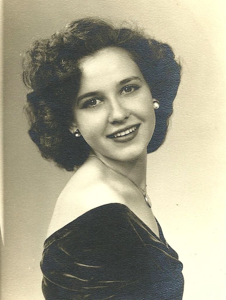 Maxine Dieterich Profile Photo