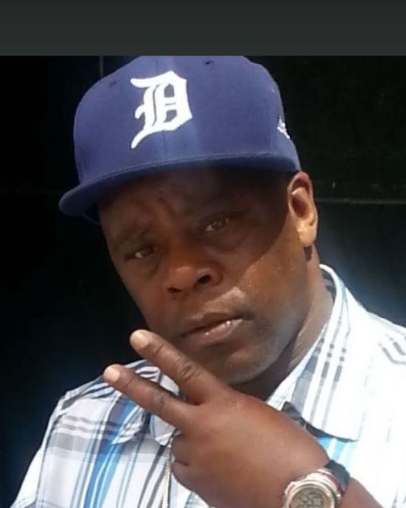Robert Earl Lee Profile Photo