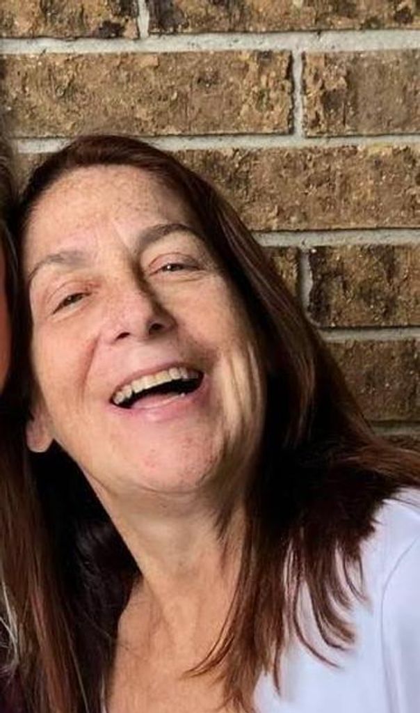 Angela "Angie" (Eaton)  Hamilton