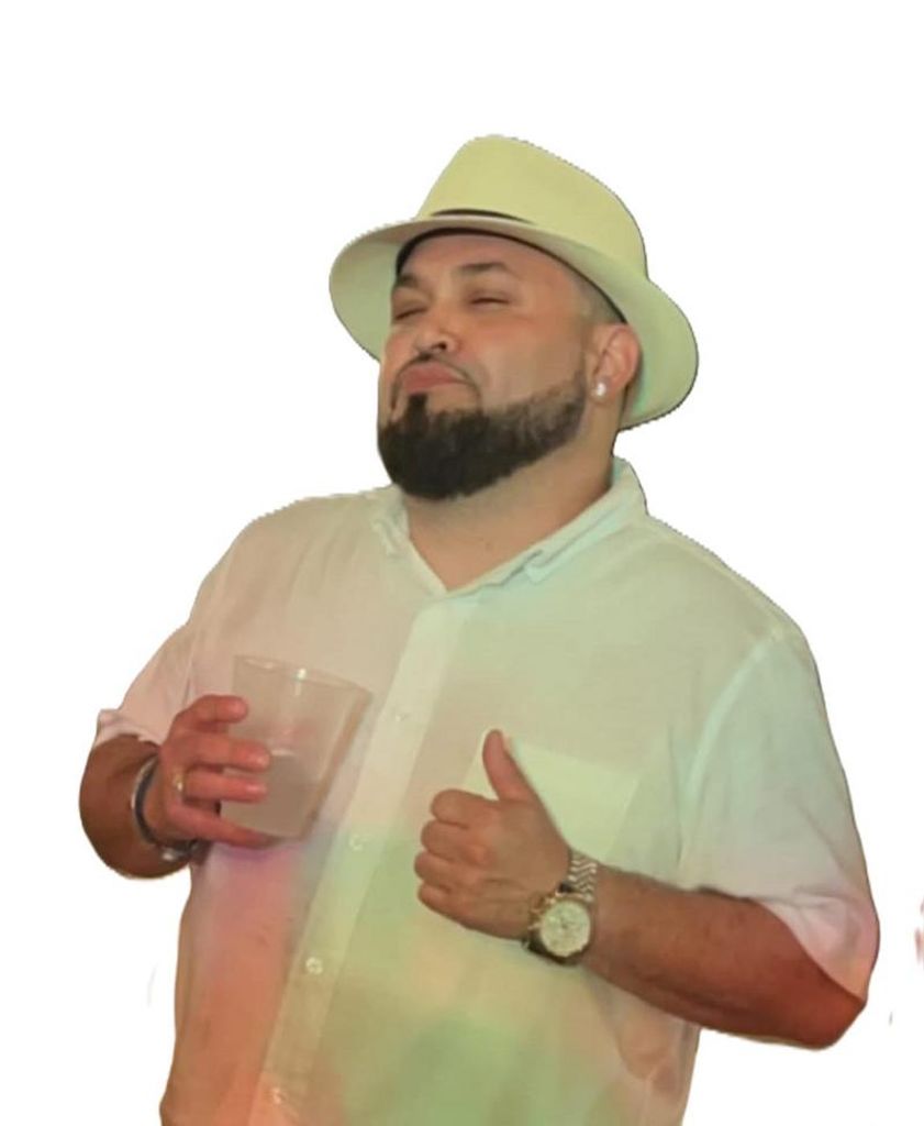 Adolfo Linares, Jr. Profile Photo